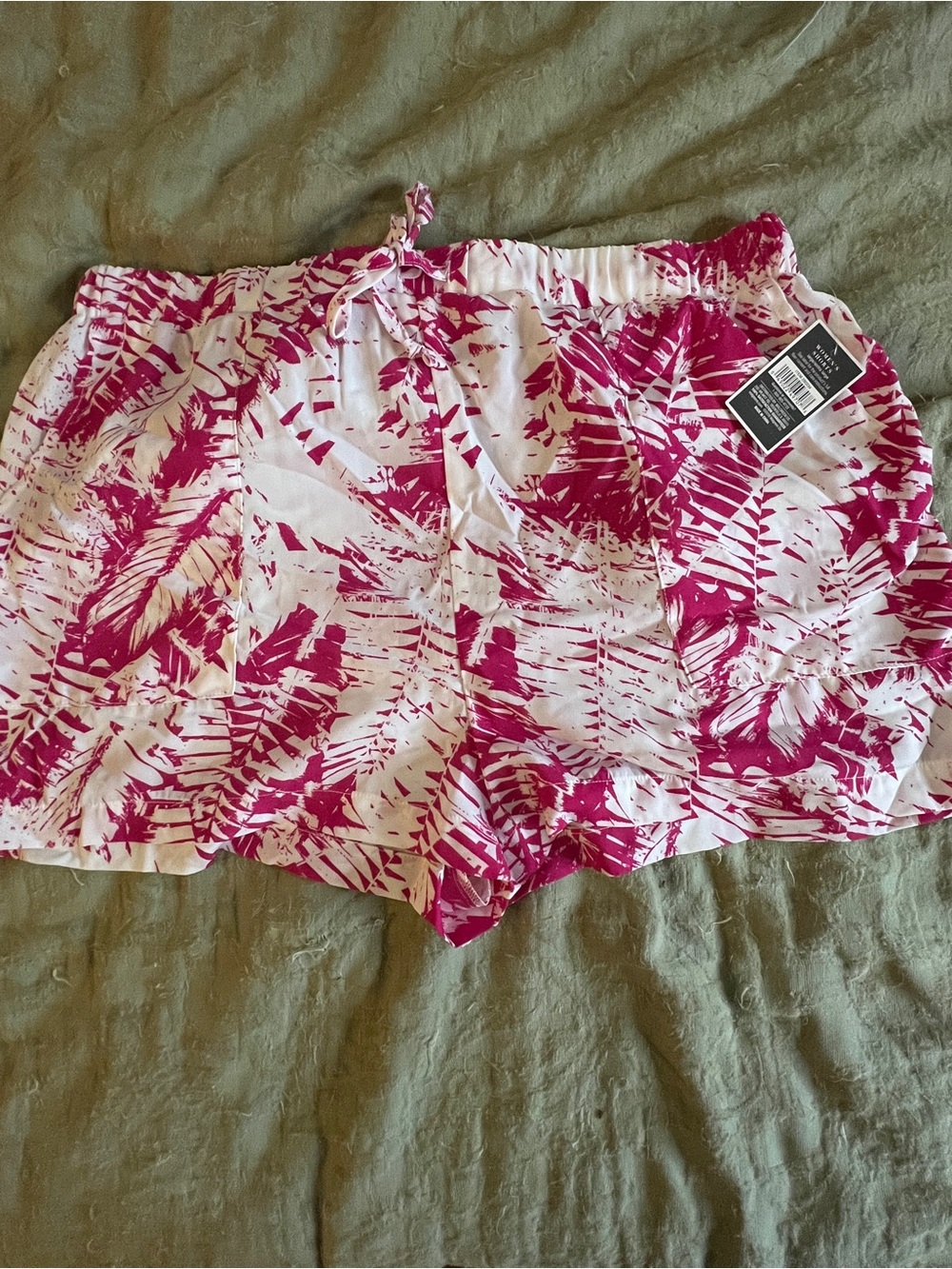 NWT West Loop Women’s Pink/White Tropical Casual Resortwear Shorts Size L/XL